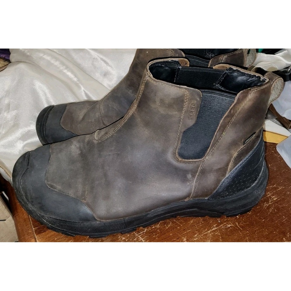 KEEN Men's 13 M Revel IV Chelsea Slip On Waterproof Insulated Shell Back Boot